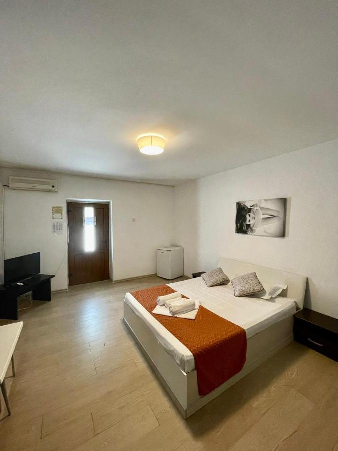 Cazino Nord Hostel Mamaia
