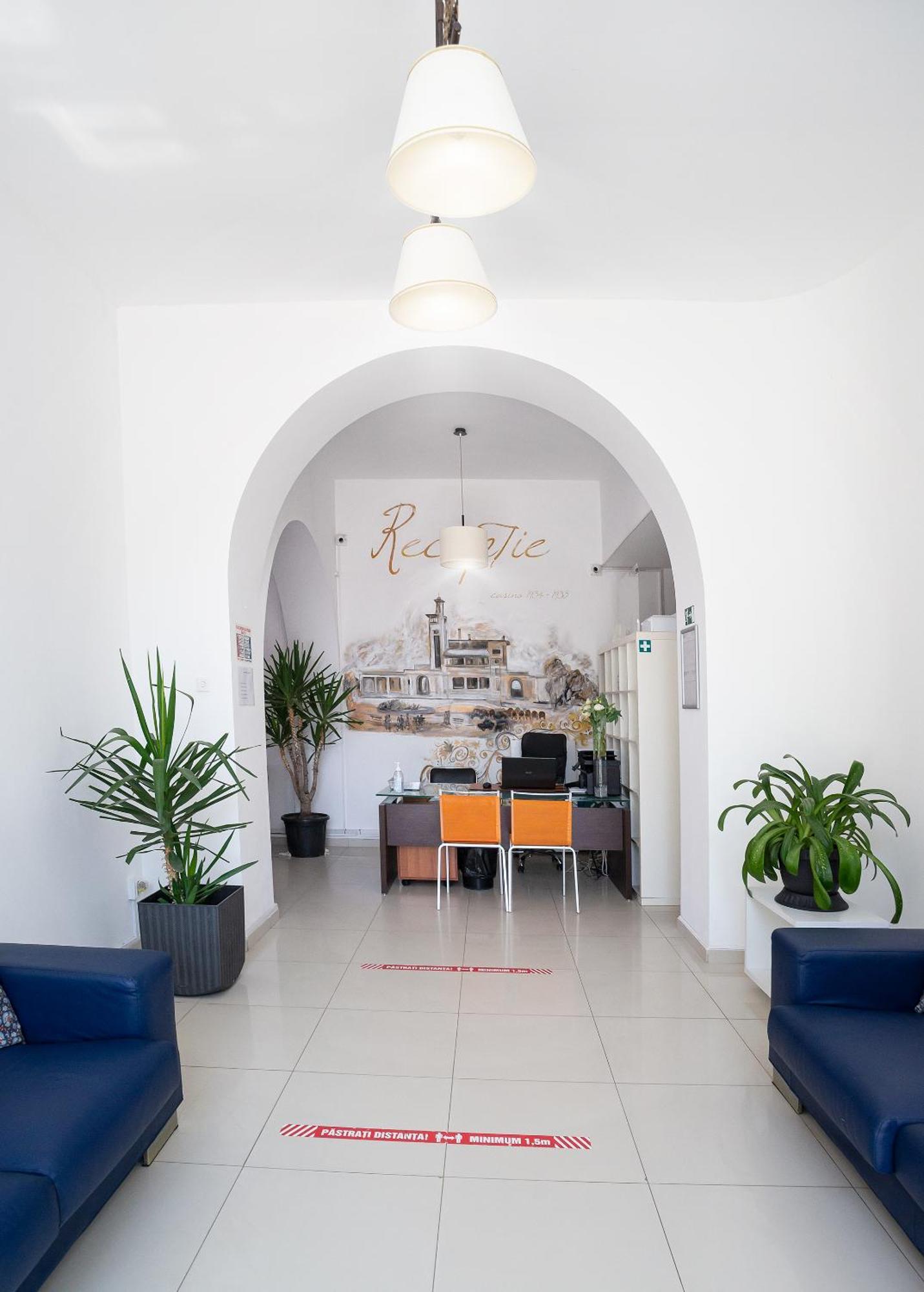Cazino Nord Hostel *